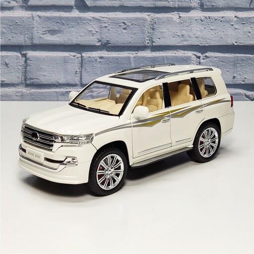 ماکت تویوتا لندکروزر کرم چژی TOYOTA Landcruisre CHEZHI